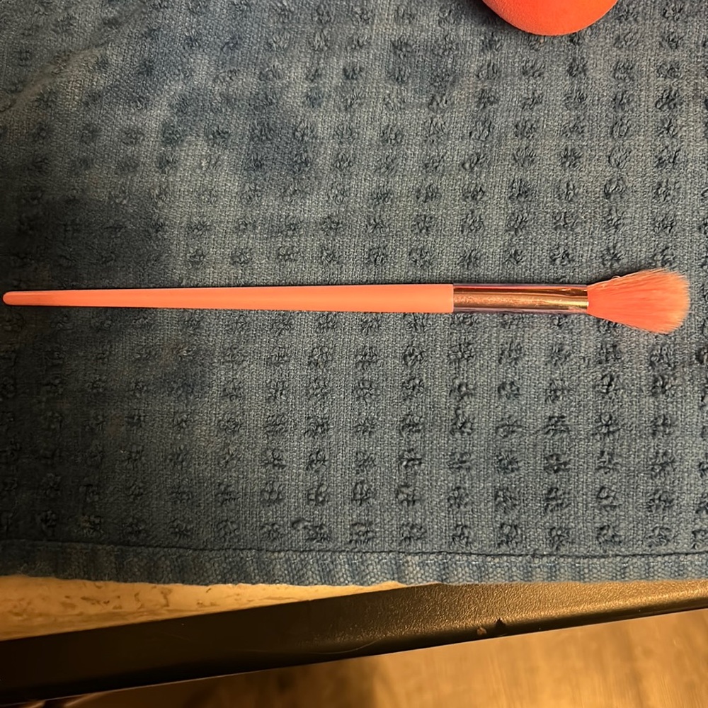Morphe highlight brush